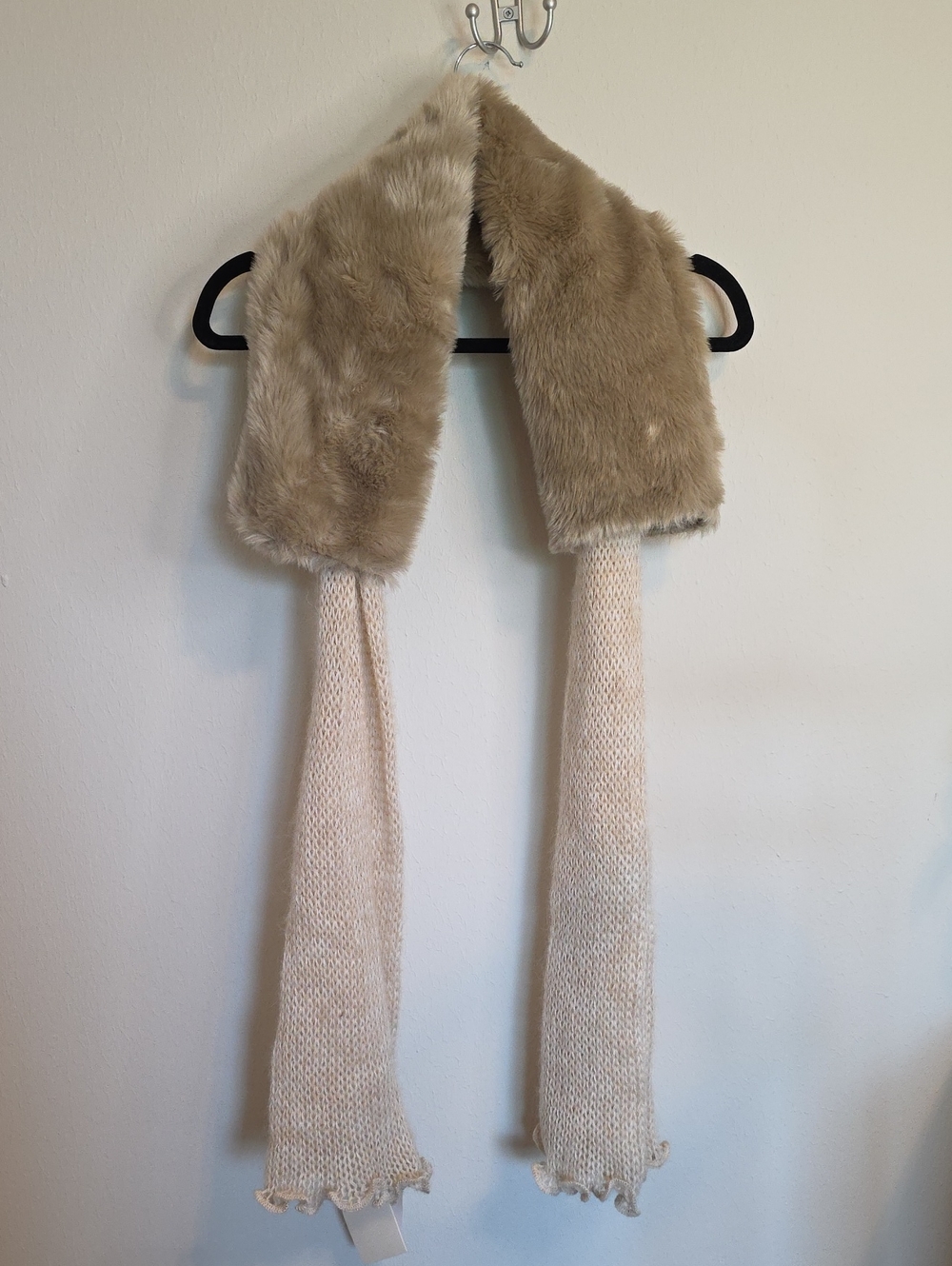 Neutral Faux Fur Collar Scarf with Knit Tails